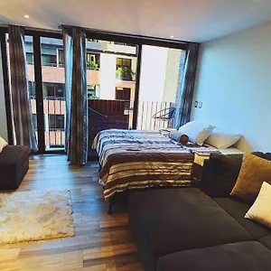  Apartamento Luxury In Zona 10 With Pool